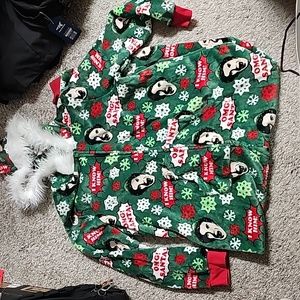 🎄 ELF onesie New without tags 💚